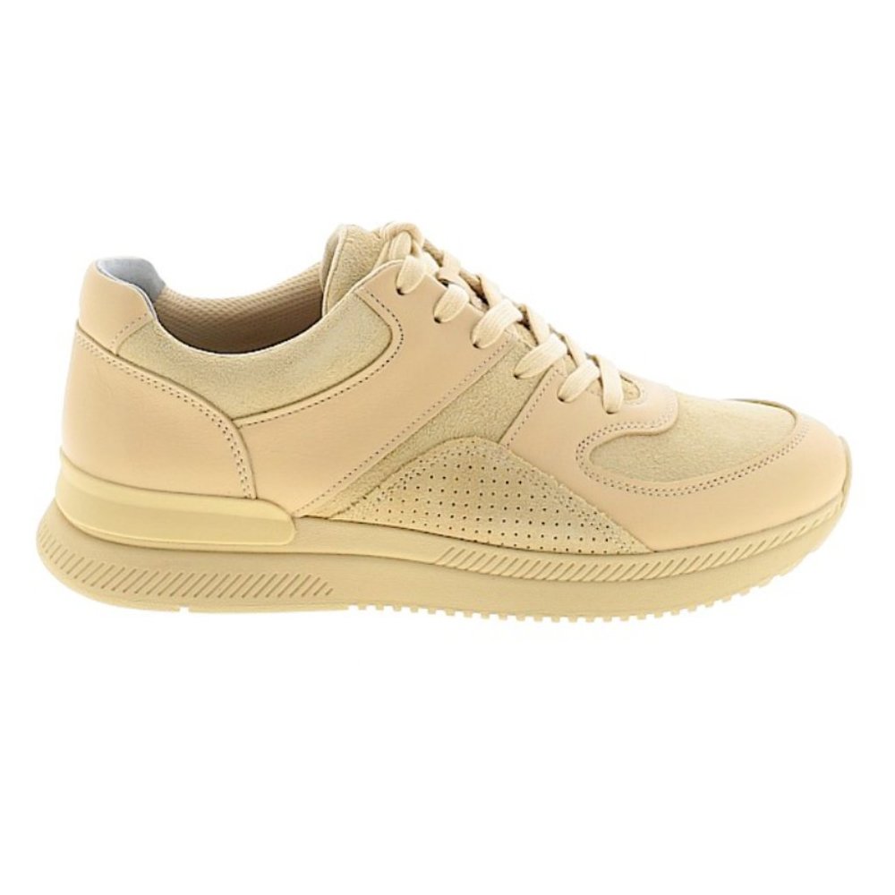 Everlane Thread Sneakers. Butter color, size 8